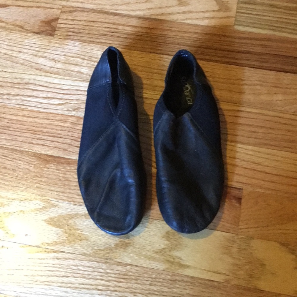 Black jazz shoes, 6.5